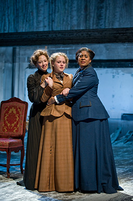 Carrie Coon, Caroline Neff and ensemble member Ora Jones